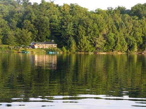 CHALET LE COUREUR DES BOIS – Pourvoiriela Reserve Boismenu