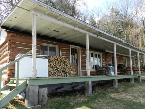 CHALET LE COUREUR DES BOIS – Pourvoiriela Reserve Boismenu