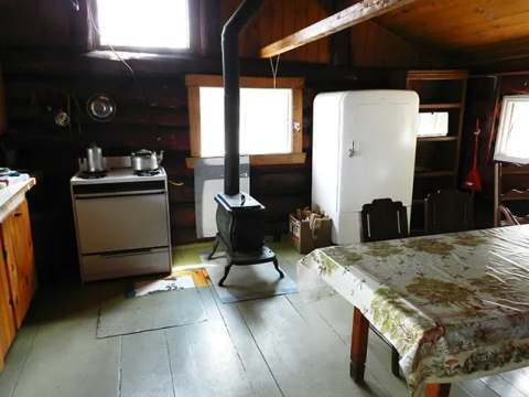 CHALET LE COUREUR DES BOIS – Pourvoiriela Reserve Boismenu