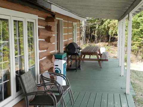 CHALET LE COUREUR DES BOIS – Pourvoiriela Reserve Boismenu