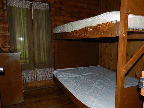 LE MONTAGNARD CABIN – Pourvoiriela Reserve Boismenu