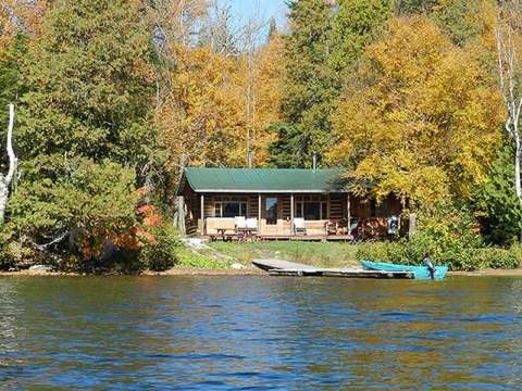 RADISSON CABIN – Pourvoiriela Reserve Boismenu