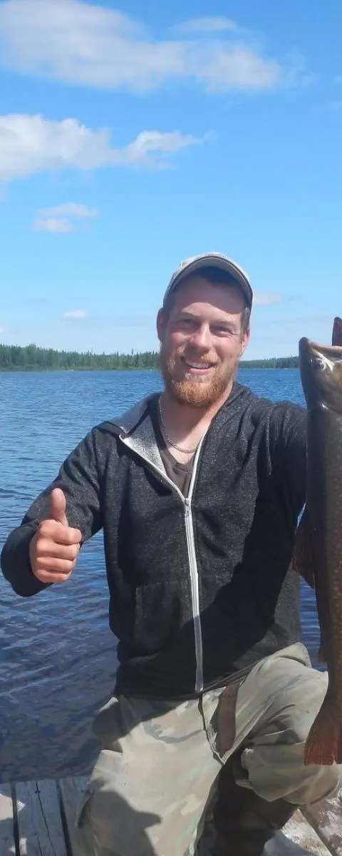 Fishing Brook trout at Pourvoirie Broadback, Eeyou Istchee Baie-James, Quebec