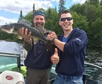 Fishing Walleye at Pourvoirie Cabonga, Outaouais, Quebec — photo 2