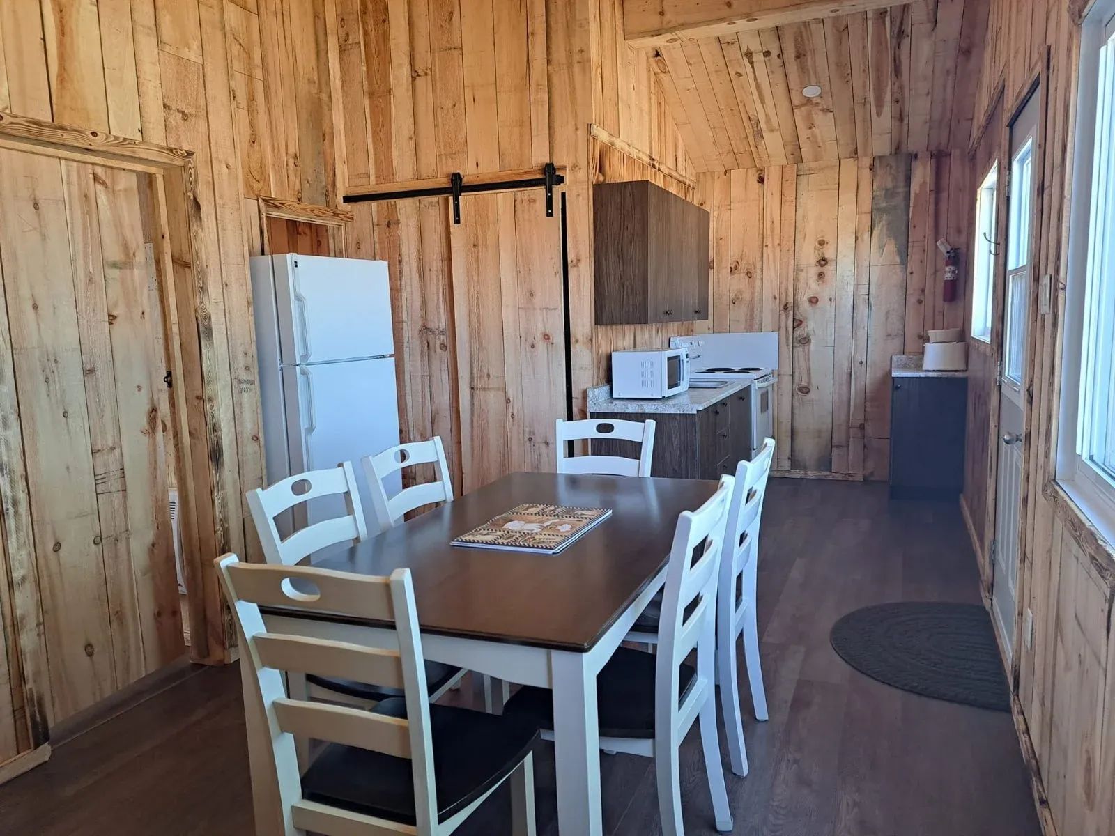 CHALET COOL — Pourvoirie Camping Relax – Pourvoirie Camping Relax