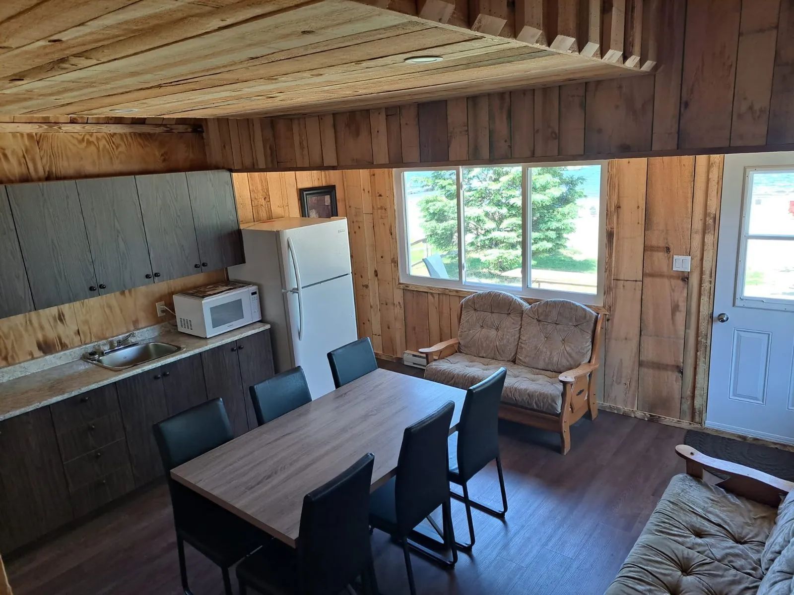 CHALET RELAX – Pourvoirie Camping Relax
