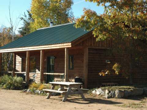 Chalet # 24 – Pourvoirie Cécaurel