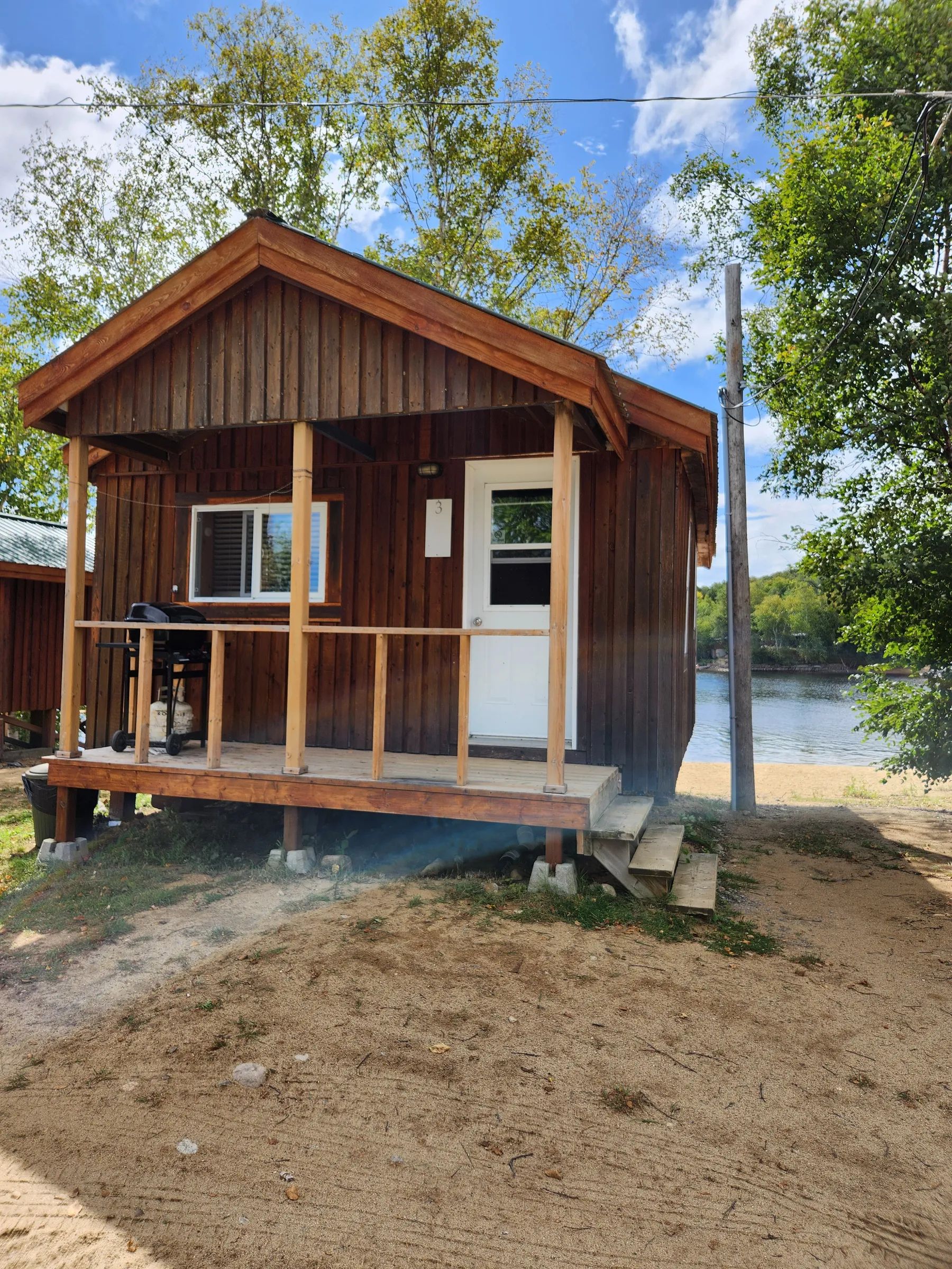 Chalet régulier #3 – Pourvoirie Cécaurel