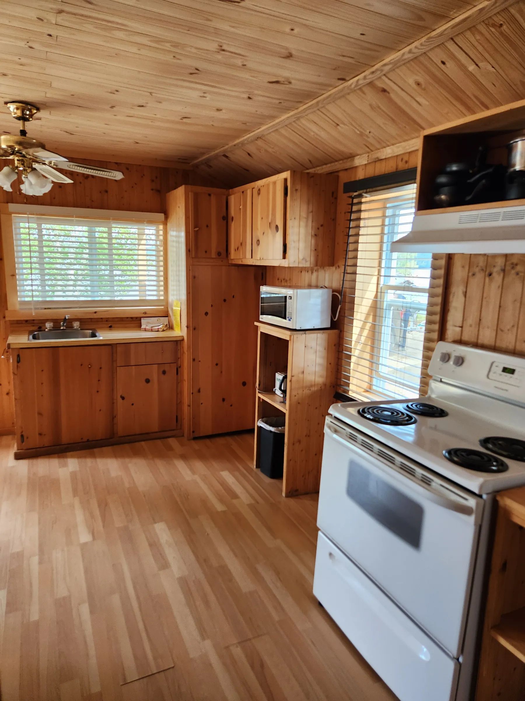 Chalet régulier #3 — Pourvoirie Cécaurel – Pourvoirie Cécaurel