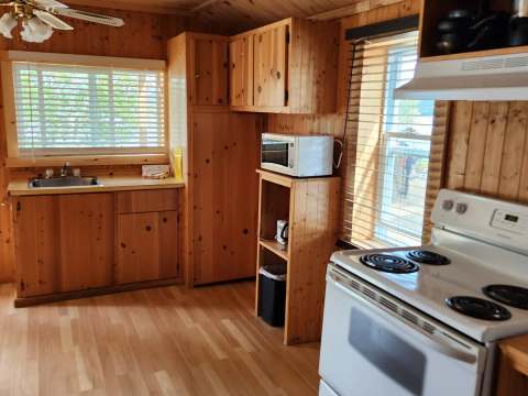 Chalet régulier #3 – Pourvoirie Cécaurel