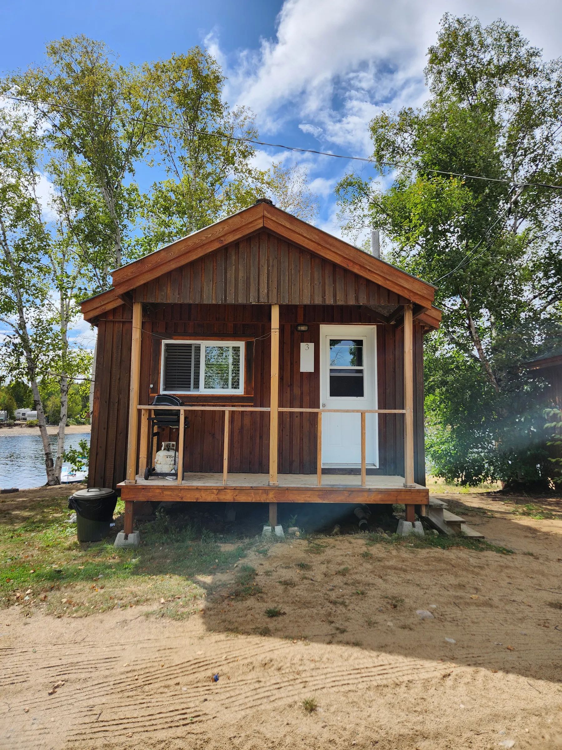 Chalet régulier #3 — Pourvoirie Cécaurel – Pourvoirie Cécaurel