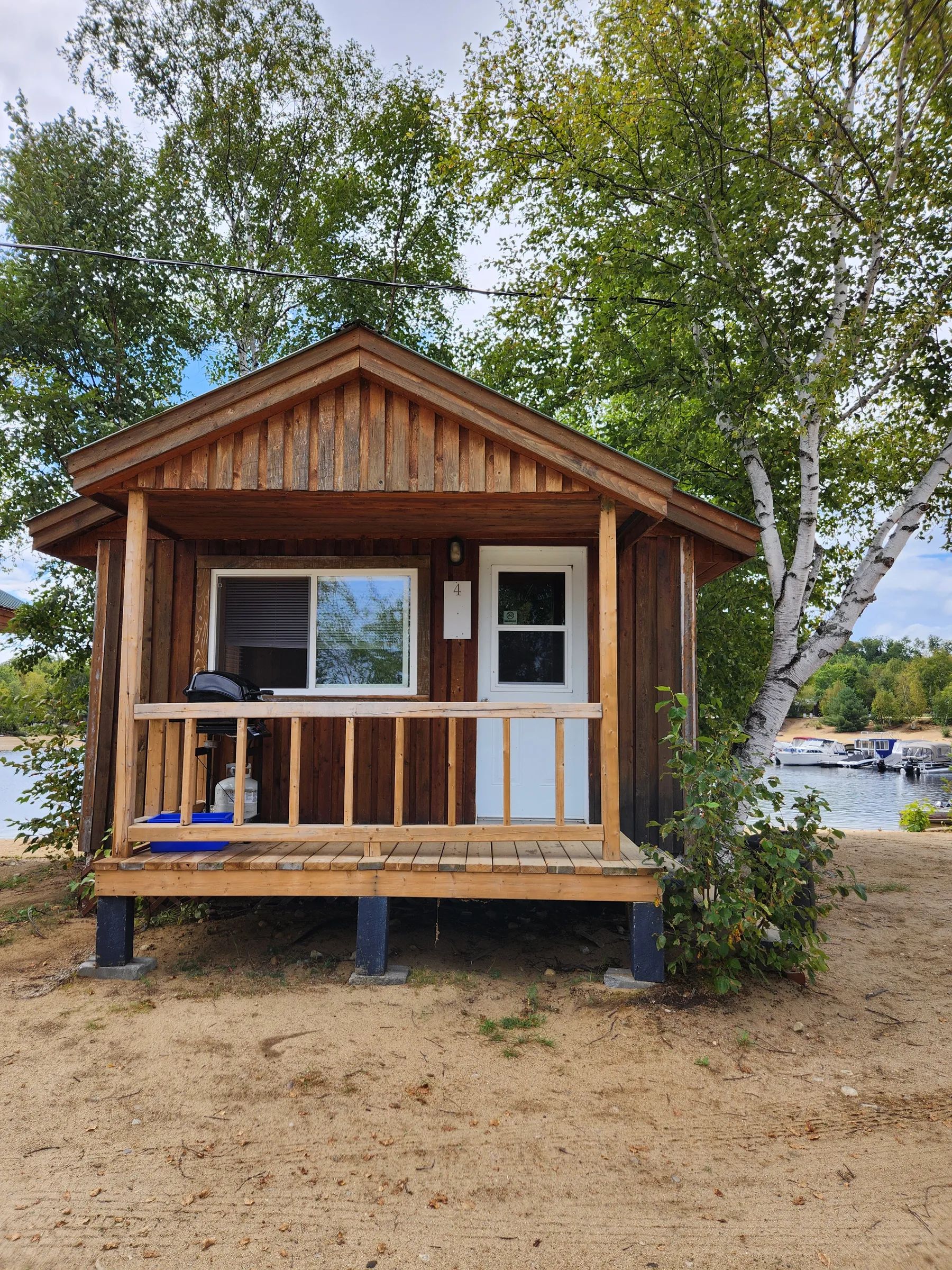 Chalet régulier #4 – Pourvoirie Cécaurel