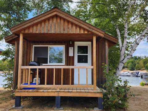 Chalet régulier #4 – Pourvoirie Cécaurel