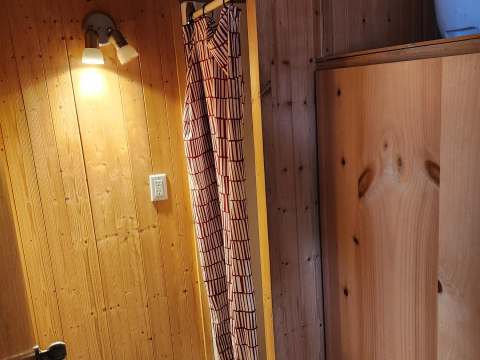 Standard cabin #4 – Pourvoirie Cécaurel