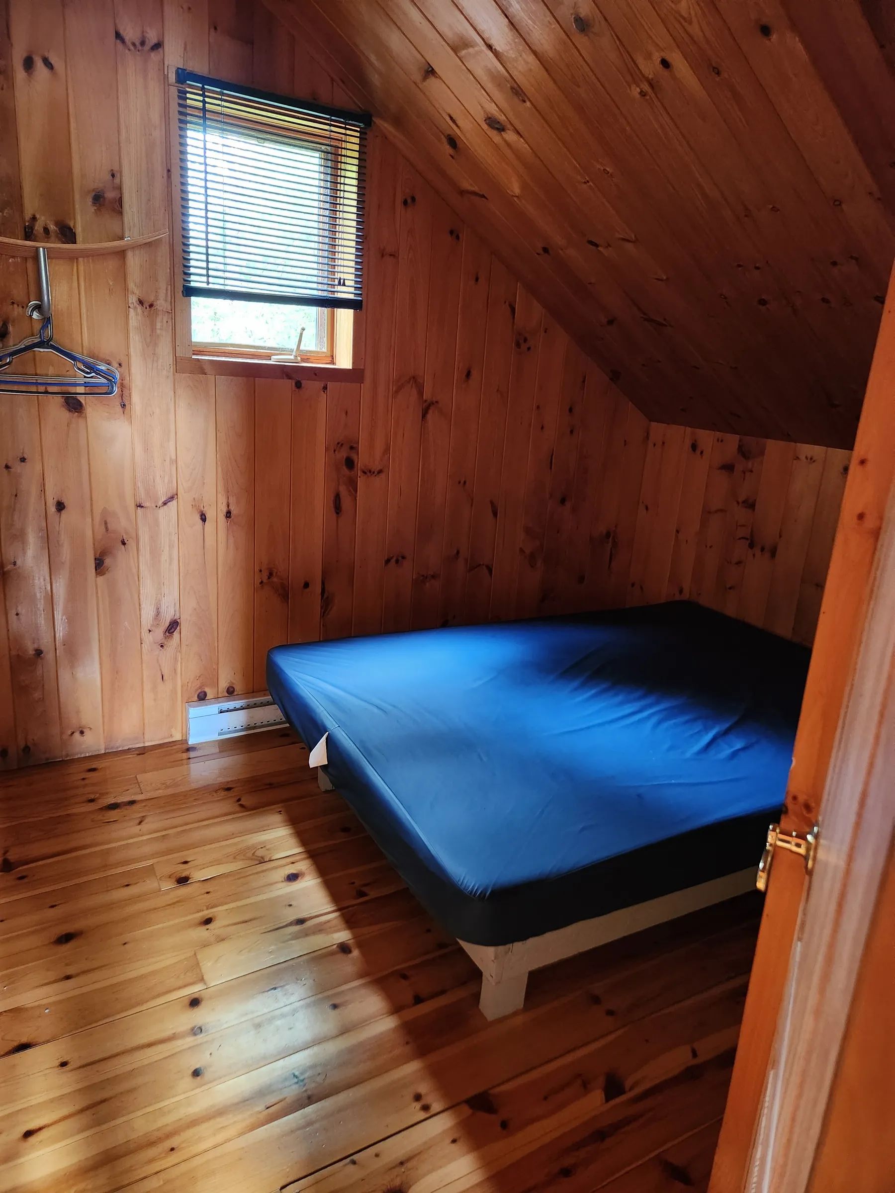 Log cabin #20 — Pourvoirie Cécaurel – Pourvoirie Cécaurel