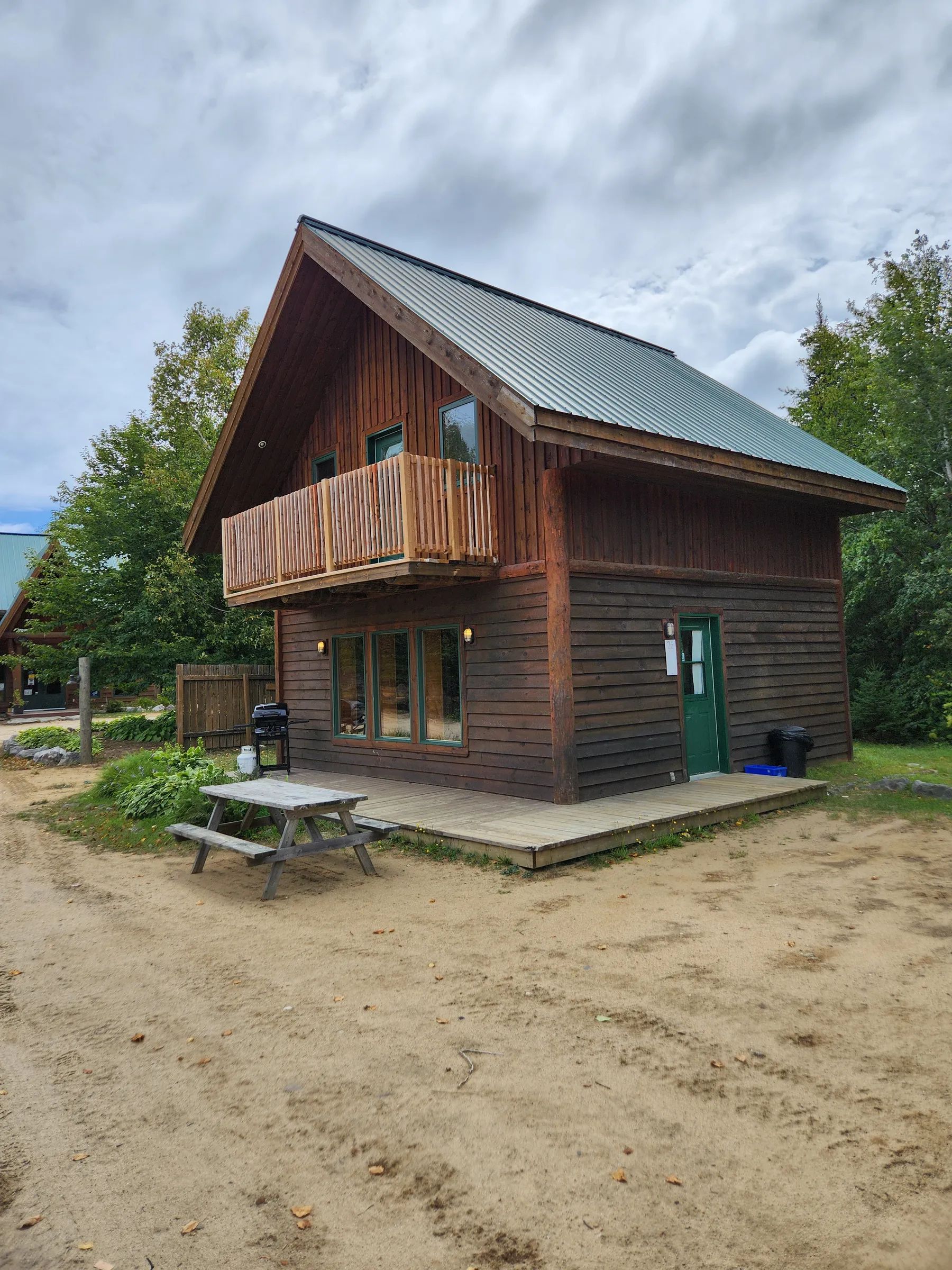 Log cabin #26 — Pourvoirie Cécaurel – Pourvoirie Cécaurel