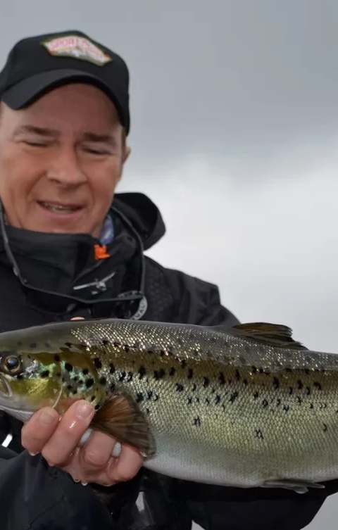 Pêche Ouananiche chez Pourvoirie Cécaurel, Laurentides, Québec