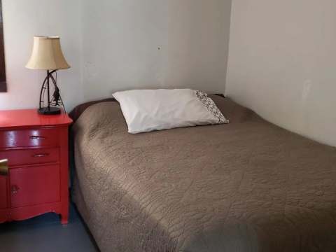 La Bear Den – Pourvoirie Chalets Diane