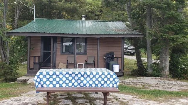 La Fish Hut – La Fish Hut