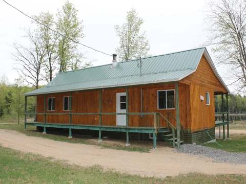 Cabin #25 – Pourvoirie Chevreuil Blanc