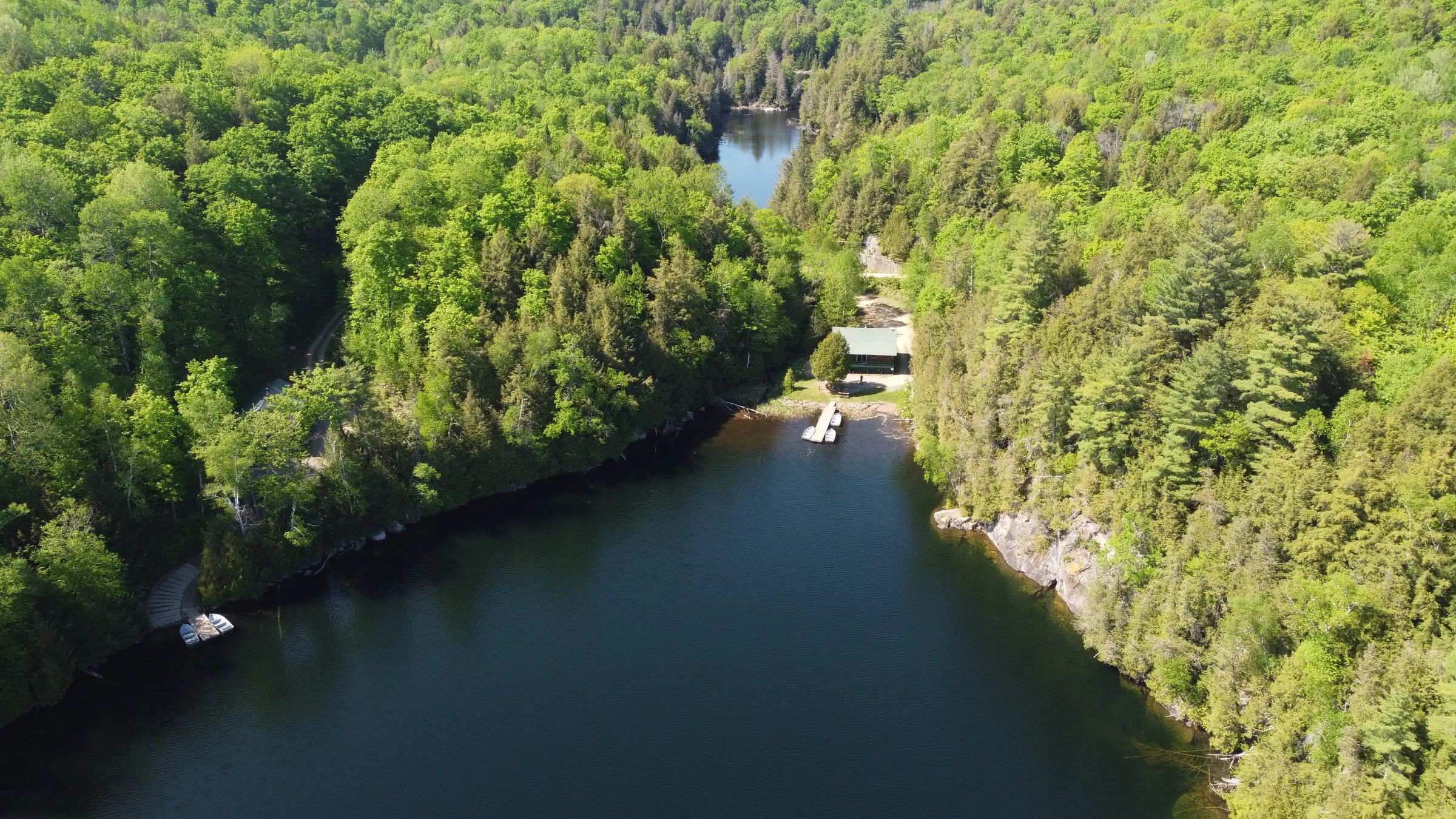 Cabin #18 — Pourvoirie Chevreuil Blanc – Pourvoirie Chevreuil Blanc
