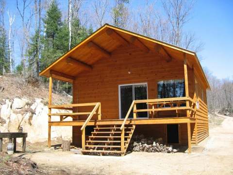 Cabin #22 – Pourvoirie Chevreuil Blanc