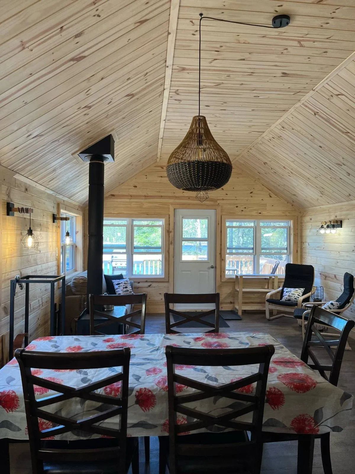 Andréa Cabin – Pourvoirie chez Pelchat