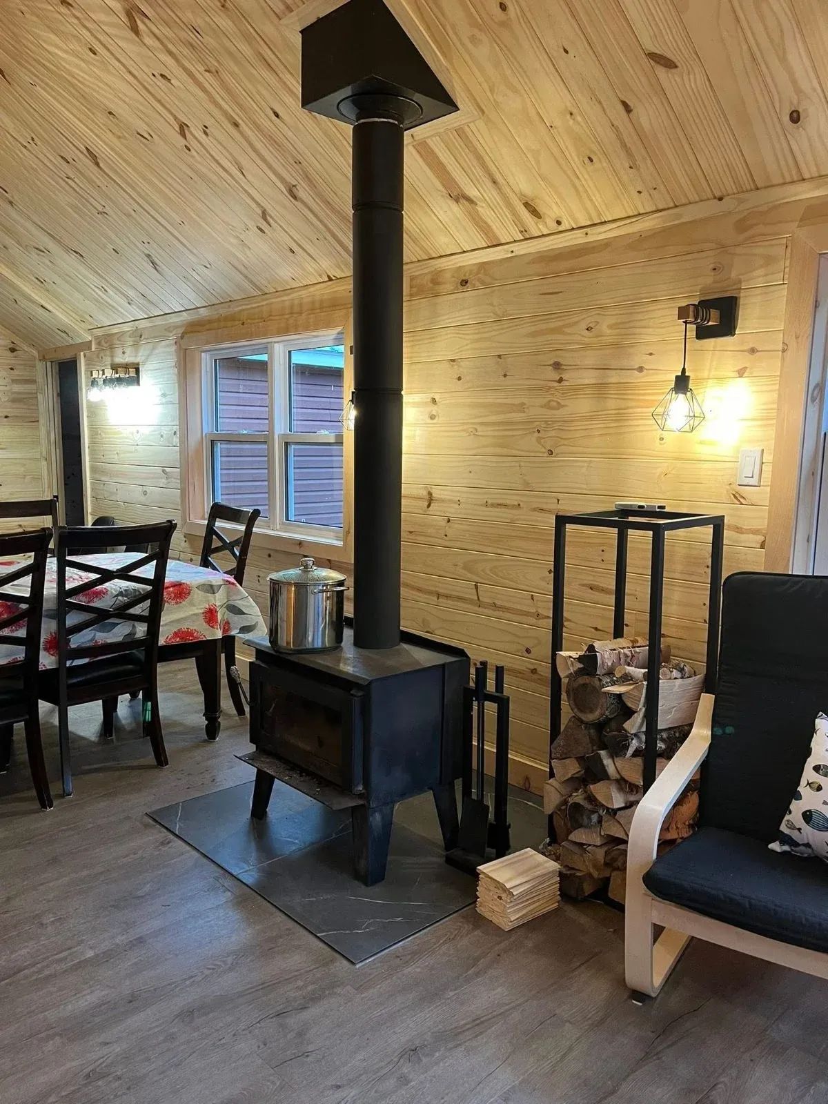 Andréa Cabin – Pourvoirie chez Pelchat