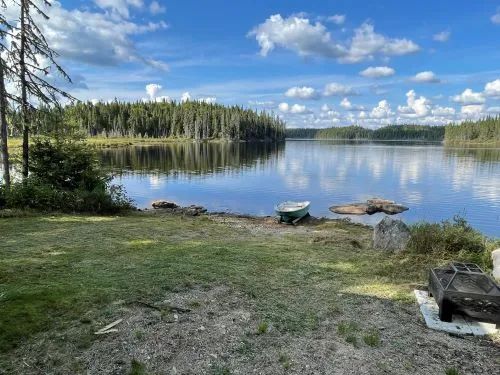Chalet Milieu – Pourvoirie Club DD
