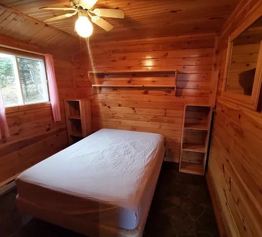 CHALET 4 — Pourvoirie Club Fontbrune – Pourvoirie Club Fontbrune