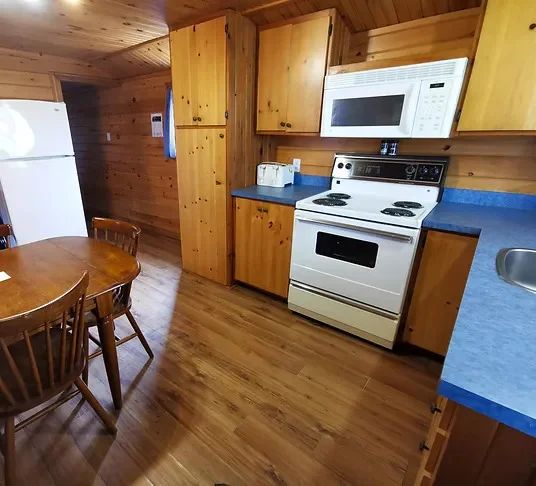 CHALET 7 — Pourvoirie Club Fontbrune – Pourvoirie Club Fontbrune