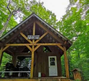 Rustic island cottage – Pourvoirie Club Fontbrune