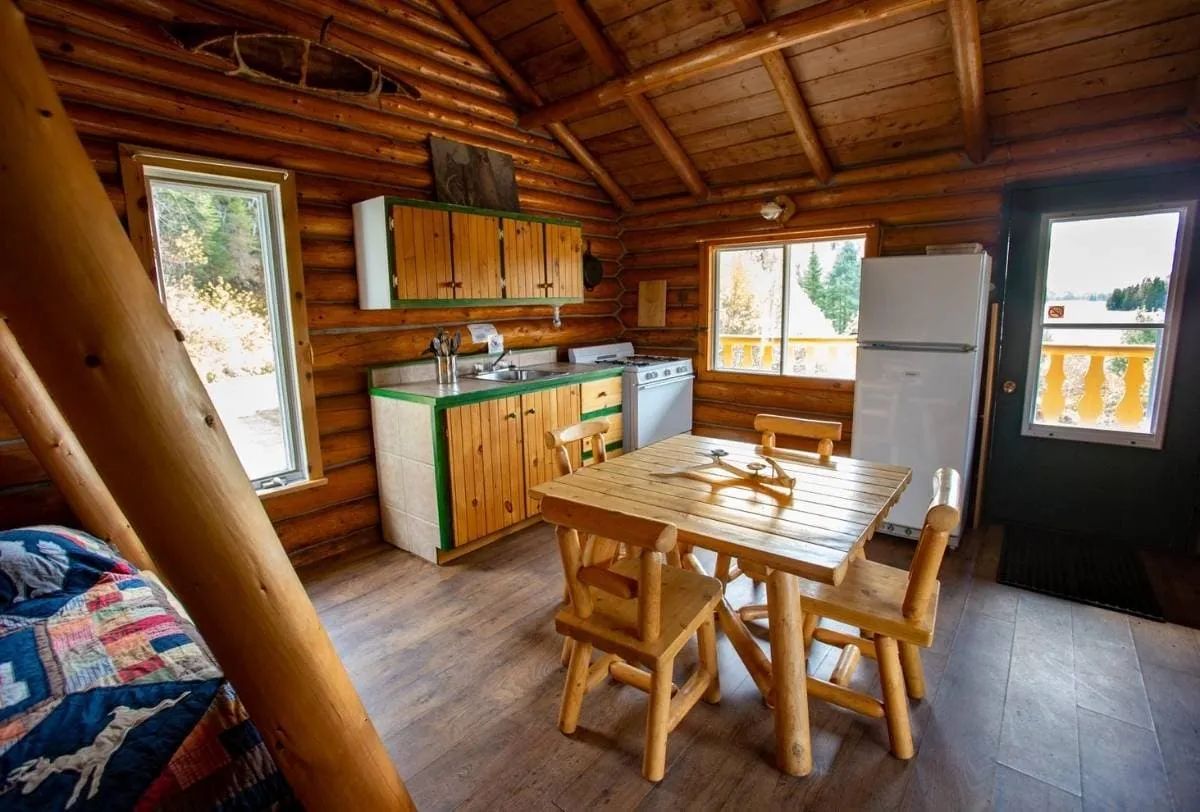 Cabin WARDEN'S CAMP — Pourvoirie Club Hosanna – Pourvoirie Club Hosanna