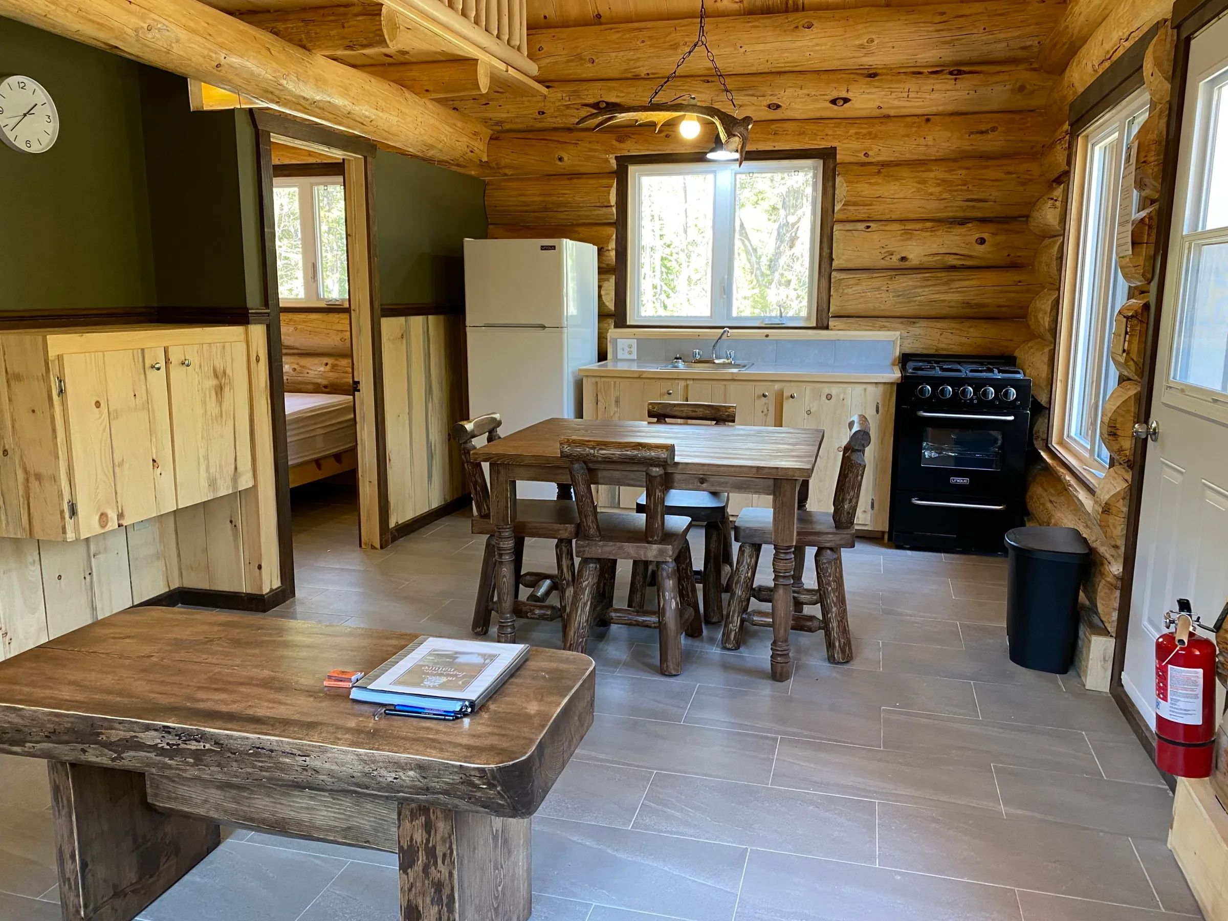 LA LOUTRE CABIN — Pourvoirie Club Hosanna – Pourvoirie Club Hosanna