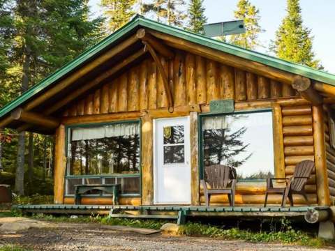 LAC À L'OURS CABIN – Pourvoirie Club Hosanna