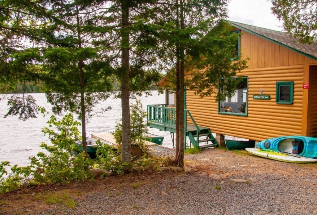 CHALET LAC ATTRACTION 3 — Pourvoirie Club Hosanna – Pourvoirie Club Hosanna