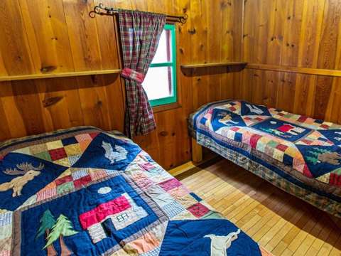CHALET LAC ATTRACTION 3 – Pourvoirie Club Hosanna