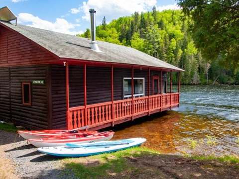 CHALET LAC ATTRACTION 3 – Pourvoirie Club Hosanna