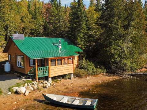 LAC ATTRACTION CHALET 5 – Pourvoirie Club Hosanna