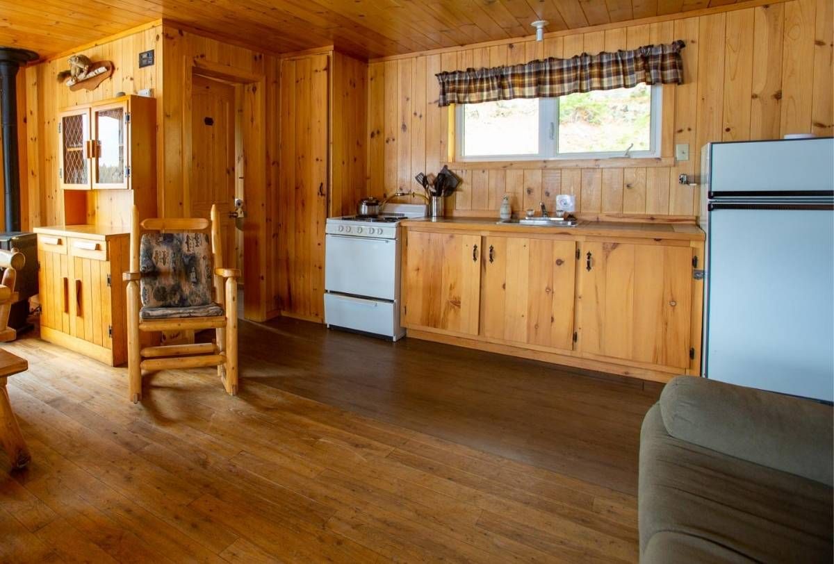 Cabin LAC ATTRACTION CHALET 5 — Pourvoirie Club Hosanna – Pourvoirie Club Hosanna