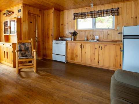 LAC ATTRACTION CHALET 5 – Pourvoirie Club Hosanna