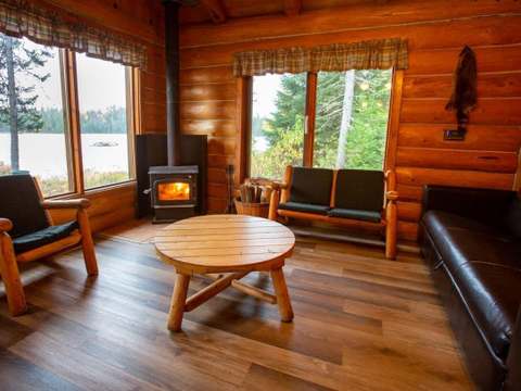 LAC BACOURT CABIN – Pourvoirie Club Hosanna