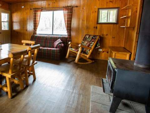 LAC CANARD CABIN 1 – Pourvoirie Club Hosanna