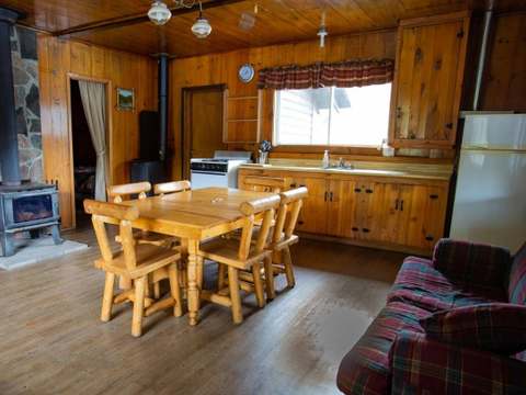 LAC CANARD CABIN 1 – Pourvoirie Club Hosanna