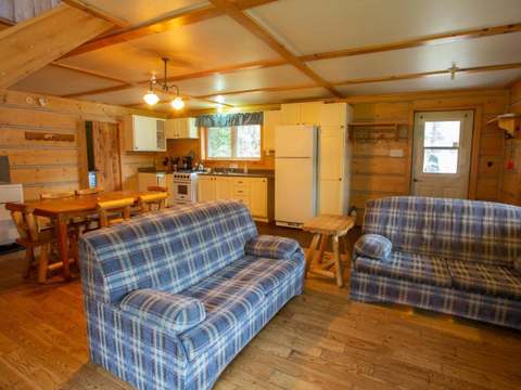 LAC CANARD CABIN 2 – Pourvoirie Club Hosanna