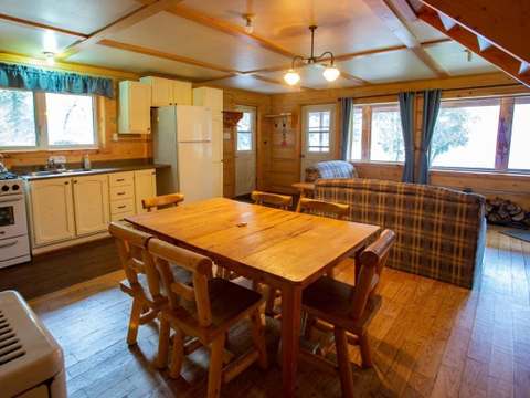 LAC CANARD CABIN 2 – Pourvoirie Club Hosanna