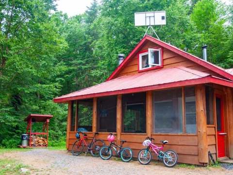 CHALET LAC CARIBOU 2 – Pourvoirie Club Hosanna