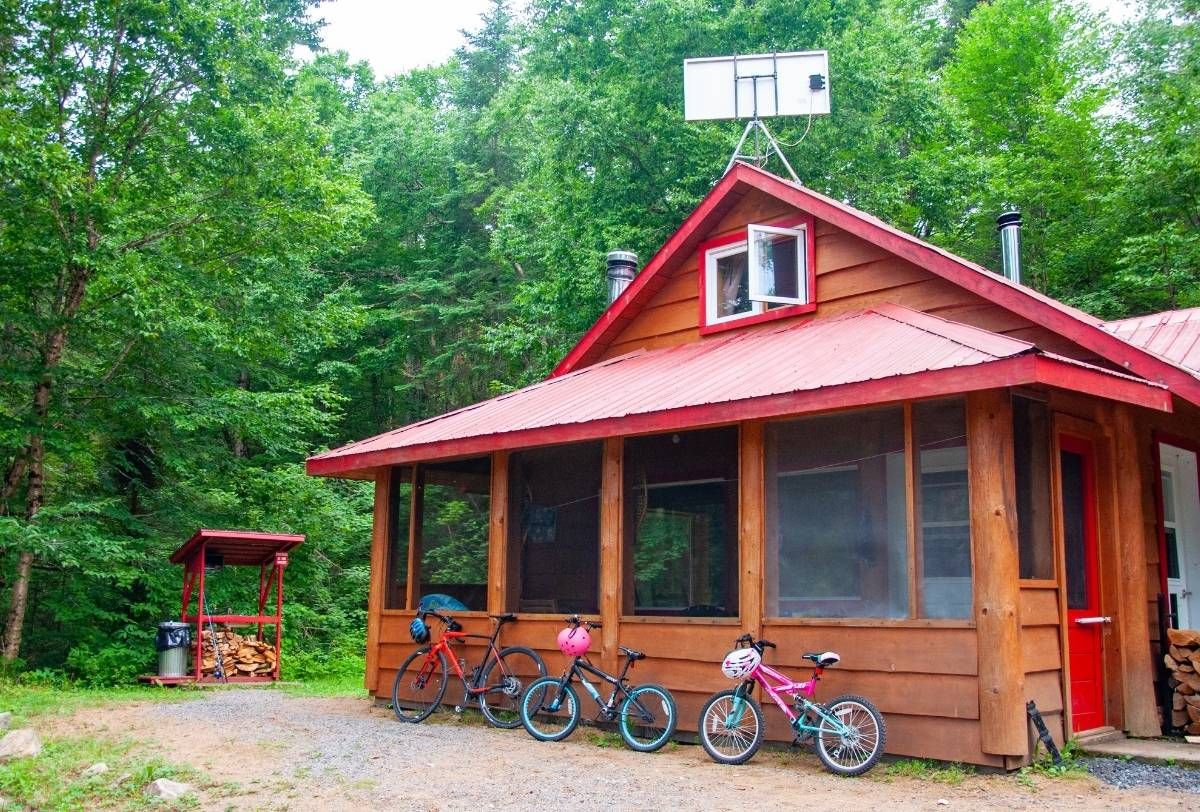 CHALET LAC CARIBOU 2 – Pourvoirie Club Hosanna