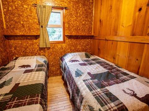 LAC COURNOYER CHALET – Pourvoirie Club Hosanna