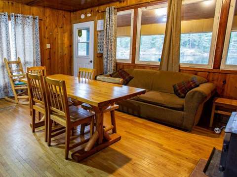 LAC COURNOYER CHALET – Pourvoirie Club Hosanna
